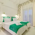Peri Bed & Breakfast Alacati