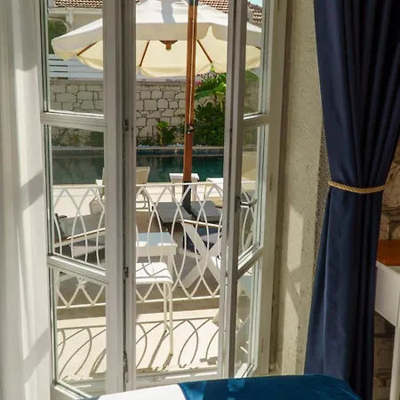 Peri לינה וארוחת בוקר