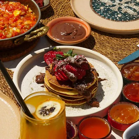 Peri לינה וארוחת בוקר