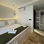 Peri Bed and breakfast 4*
