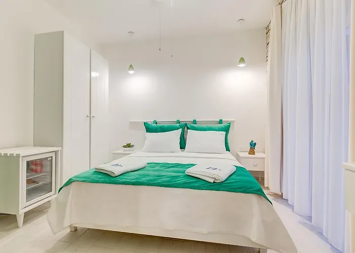 Peri Bed & Breakfast